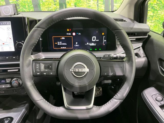 �y�����v�����X�e�A�����O�z�㎿�Ȋv���g�p���邱�ƂŁA��ɂ����������݂ƂĂ��^�]���₷���n���h���ł���