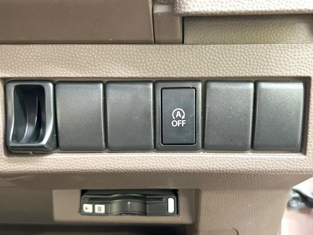 �y�A�C�h�����O�X�g�b�v�z�ԐM����a�؂Œ�Ԃ����ۂɃG���W�����~���A���ʂȔR���̏����}���܂��B�R��������ی�ɂȂ���@�\��G���W���̓u���[�L�𗣂��΍Ďn�����܂��B