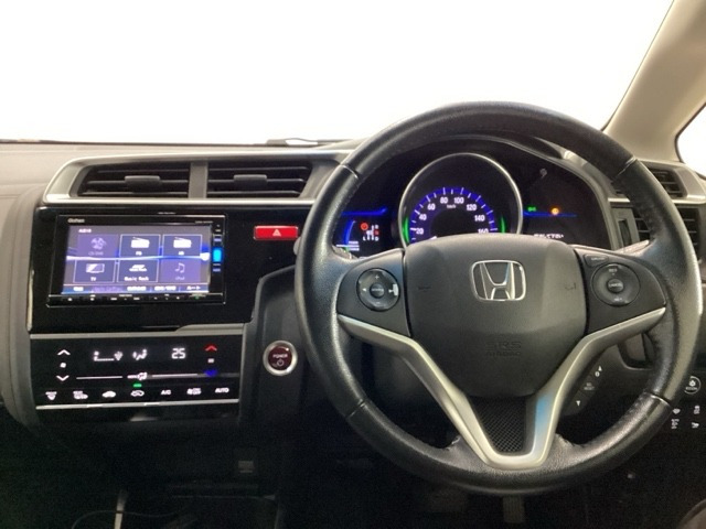 フィット1.5 ハイブリッド Lパッケージ