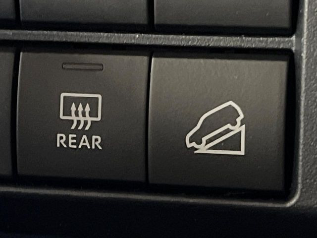 �y�_�E���q���A�V�X�g�z�}�ȍ⓹������Ƃ��Ɏ����Ńu���[�L�𐧌�A���̒ᑬ�x��ۂ��܂��B�ᓹ�∫�H�ȂǊ���₷���H�ʂ̉����ł��^�C�������b�N���Ȃ�������S!�n���h������ɏW���ł��܂�!