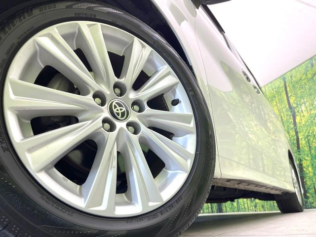 �y����18�C���`�A���~�z�C�[���z�O�ςɃ}�b�`���������A���~�z�C�[���𑕒����Ă���܂��B�e��ЊO�A���~�z�C�[����A�X�^�b�h���X�^�C�����戵�����Ă���܂��B���񂲑��k����������