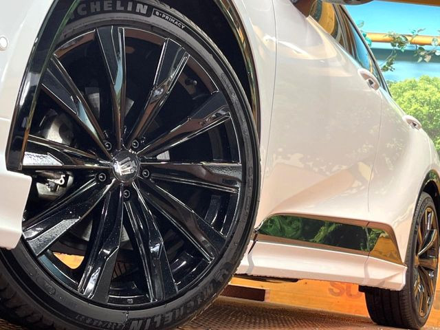 �y����21�C���`�A���~�z�C�[���z�O�ςɃ}�b�`���������A���~�z�C�[���𑕒����Ă���܂��B�e��ЊO�A���~�z�C�[����A�X�^�b�h���X�^�C�����戵�����Ă���܂��B���񂲑��k����������