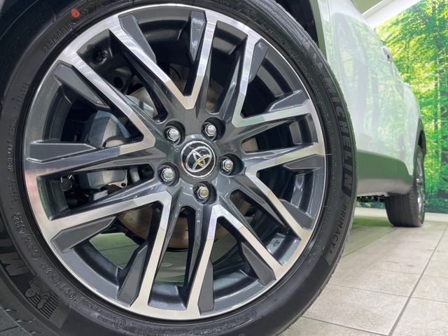 �y����18�C���`�A���~�z�C�[���z�O�ςɃ}�b�`���������A���~�z�C�[���𑕒����Ă���܂��B�e��ЊO�A���~�z�C�[����A�X�^�b�h���X�^�C�����戵�����Ă���܂��B���񂲑��k����������