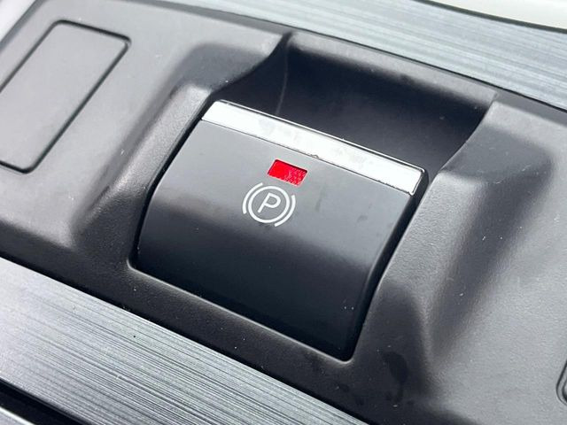 �y�d���p�[�L���O�u���[�L�z�p�[�L���O�u���[�L�͕֗��ȓd����!�{�^����ő���ł��A�A�N�Z���𓥂߂Ύ����ŉ�������܂��􃌃o�[��y�_���������̂ŉ^�]�ȉ����������肵�܂��ˁ�