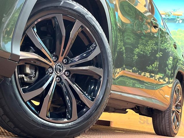 �y����20�C���`�A���~�z�C�[���z�O�ςɃ}�b�`���������A���~�z�C�[���𑕒����Ă���܂��B�e��ЊO�A���~�z�C�[����A�X�^�b�h���X�^�C�����戵�����Ă���܂��B���񂲑��k����������