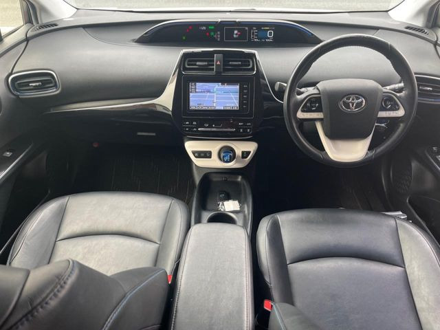 プリウス1.8 S ツーリングセレクション