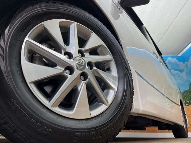 �y����16�C���`�A���~�z�C�[���z�O�ςɃ}�b�`���������A���~�z�C�[���𑕒����Ă���܂��B�e��ЊO�A���~�z�C�[����A�X�^�b�h���X�^�C�����戵�����Ă���܂��B���񂲑��k����������