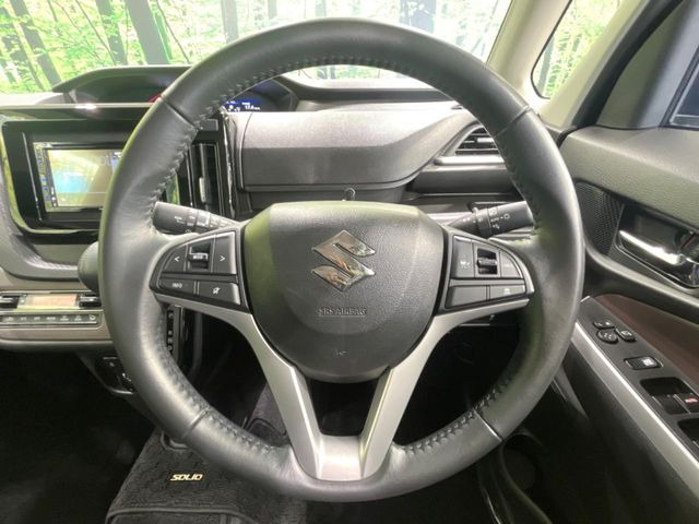 �y�����v�����X�e�A�����O�z�㎿�Ȋv���g�p���邱�ƂŁA��ɂ����������݂ƂĂ��^�]���₷���n���h���ł���