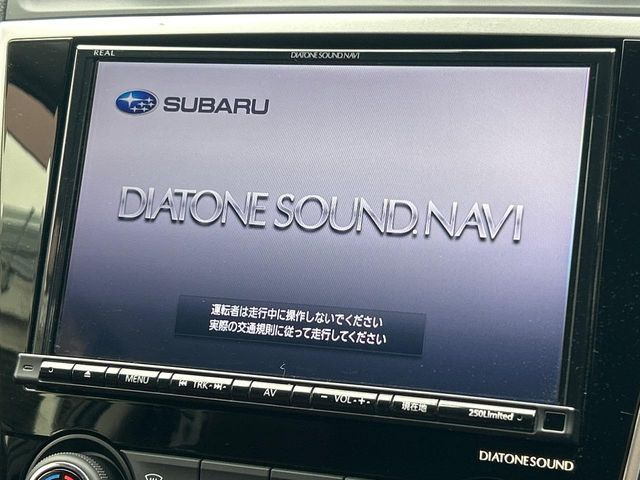 �y�����i�r�z�l�C�̏����i�r�𑕔����Ă���܂��B�i�r�̎g���₷���͂������A�I�[�f�B�I�@�\���[��!�L�����v�◷�s�͂������A�ʋ΂┃�����ȂǕ��i�̃h���C�u���y�����Ȃ�͂���