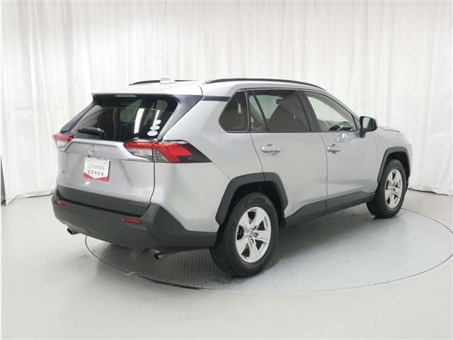 RAV42.0 X 4WD