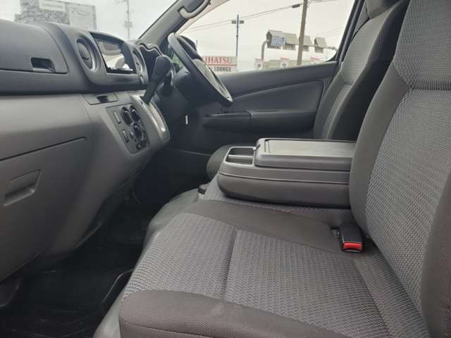 NV350キャラバン2.5 DX ロング ディーゼル 4WD
