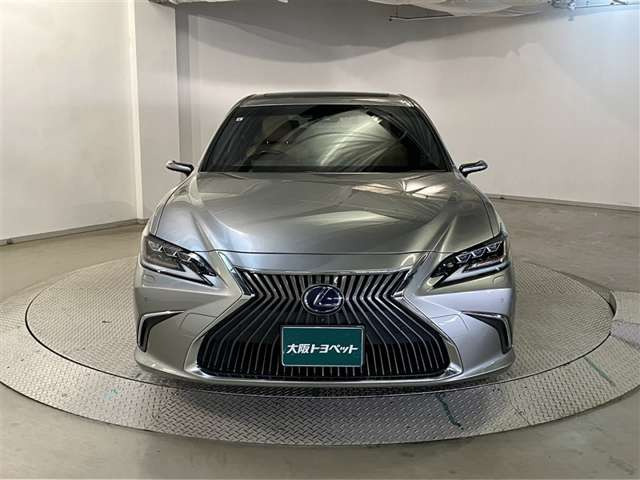 ES300h バージョンL