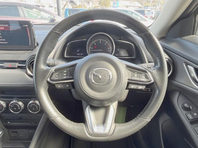 �y�����v�����X�e�A�����O�z�㎿�Ȋv���g�p���邱�ƂŁA��ɂ����������݂ƂĂ��^�]���₷���n���h���ł���