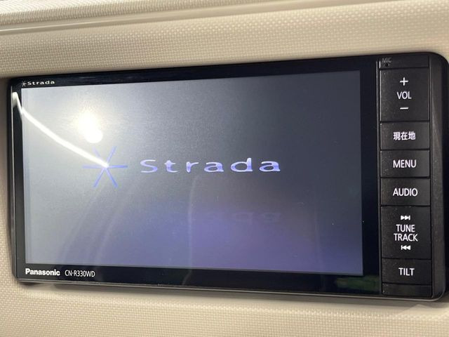 �y�i�r�Q�[�V�����z�g���₷���i�r�ŖړI�n�܂ł�������ē����Ă���܂��B�e��I�[�f�B�I�Đ��@�\���[�����Ă���A���Ԃ̉^�]������Ɋy�����Ȃ�܂�!!