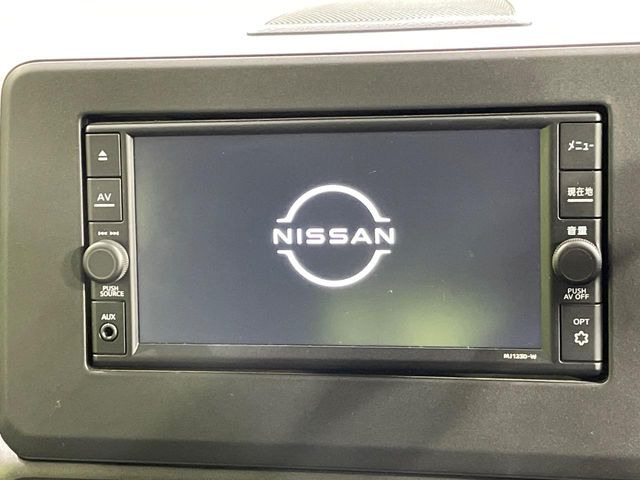 �y�����i�r�z�l�C�̏����i�r�𑕔����Ă���܂��B�i�r�̎g���₷���͂������A�I�[�f�B�I�@�\���[��!�L�����v�◷�s�͂������A�ʋ΂┃�����ȂǕ��i�̃h���C�u���y�����Ȃ�͂���