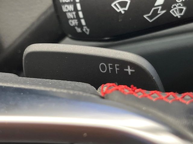 ���X�e�A�����O�p�h���V�t�g:�N�C�b�N�ȃV�t�g���삪�\!���X�|���X�������A���Ȃ��̃M�A�ϑ��ɂ�������Ƃ��Ă��Ă���܂�!���Ԃƈ�̂ƂȂ�鑕���ł��B