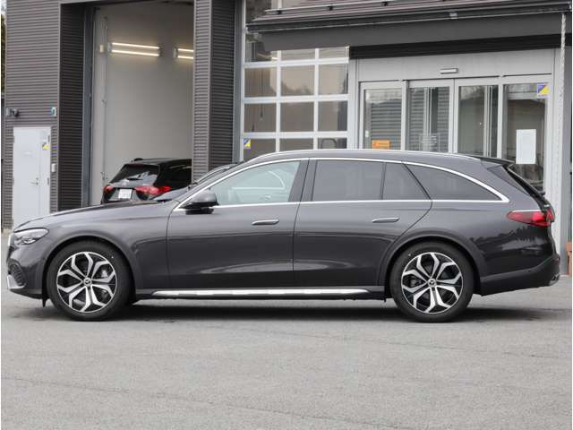 EクラスオールテレインE220d 4マチック (ISG)  4WD