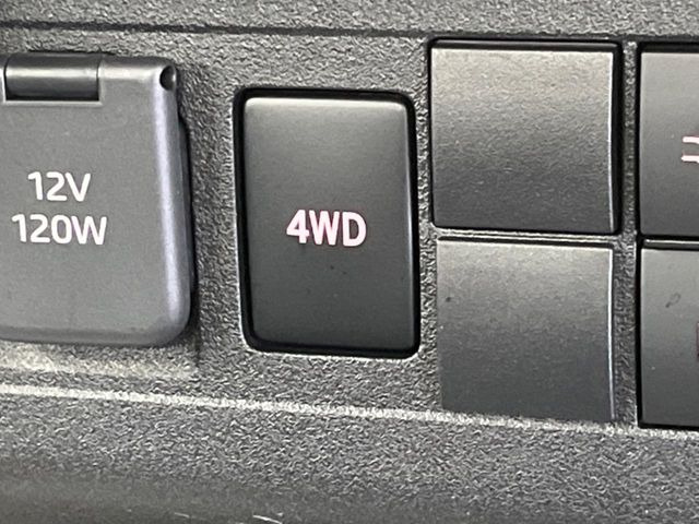 4WD�̂��Ԃł��̂ŁA�ᓹ�ł����S�ł���~��n�n��ɂ��Z�܂��̕��ȊO�ɂ��A�E�B���^�[�X�|�[�c����̕���~��n��֋A�Ȃ����@�������ɂ���������!