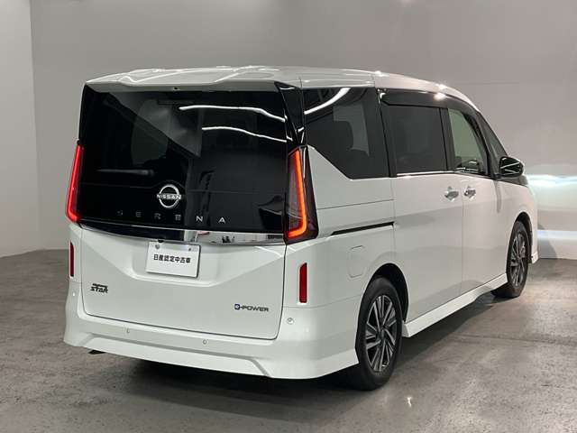 セレナ1.4 e-POWER ハイウェイスターV