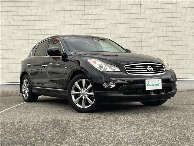 スカイラインクロスオーバー3.7 370GT タイプP