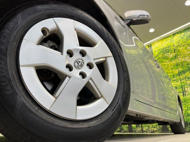 �y����15�C���`�A���~�z�C�[���z�O�ςɃ}�b�`���������A���~�z�C�[���𑕒����Ă���܂��B�e��ЊO�A���~�z�C�[����A�X�^�b�h���X�^�C�����戵�����Ă���܂��B���񂲑��k����������