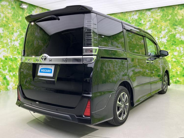 ヴォクシー2.0 ZS 煌III