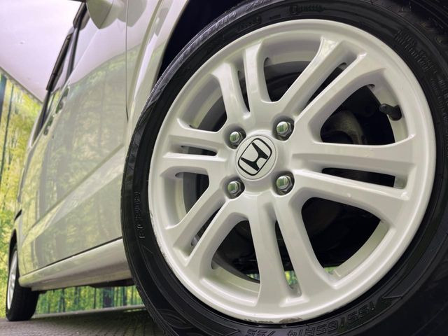 �y����14�C���`�A���~�z�C�[���z�O�ςɃ}�b�`���������A���~�z�C�[���𑕒����Ă���܂��B�e��ЊO�A���~�z�C�[����A�X�^�b�h���X�^�C�����戵�����Ă���܂��B���񂲑��k����������