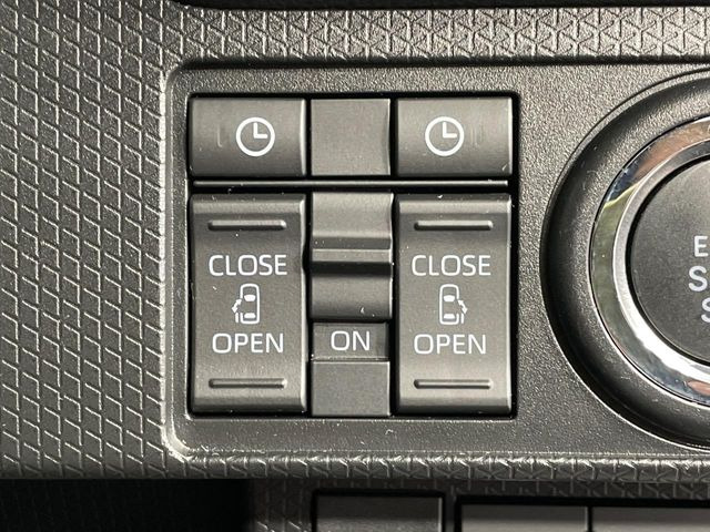 �y�����X���C�h�h�A�z���ԏ�ŗׂ̎ԂƂ̊Ԋu���������ɂ������A�X���C�h�h�A�Ȃ���S!�h�A�I�[�v������������炸�A�J�������L���̂ŏ��~�肪�Ƃ��Ă��ȒP�ł��B�傫�ȉו��̏o���������Ȃ���\��