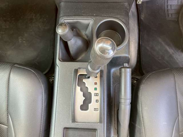 �C�ɂȂ邨�Ԃ�����܂�����E�̓d�b�ԍ����璼�ڂ��X�ɂ��₢���킹���������B�x�����@����ԗ����A��Ԃ܂łȂ�ł������������Ē����܂��B�X�^�b�t�ꓯ���A�����҂����Ă���܂��B