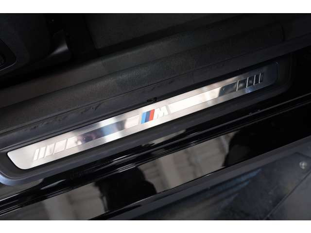 �E�A�_�v�e�B�uM�T�X�y���V�����EM�X�|�[�c�u���[�L�EM440i xDrive��p�f�U�C���G�������g (�Z���E���O���[���^���b�N�J���[�L�h�j�[�O����/�G�A�C���e�[�N/�T�C�h�~���[�L���b�v)