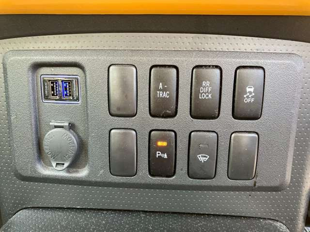 �C�ɂȂ邨�Ԃ�����܂�����E�̓d�b�ԍ����璼�ڂ��X�ɂ��₢���킹���������B�x�����@����ԗ����A��Ԃ܂łȂ�ł������������Ē����܂��B�X�^�b�t�ꓯ���A�����҂����Ă���܂��B