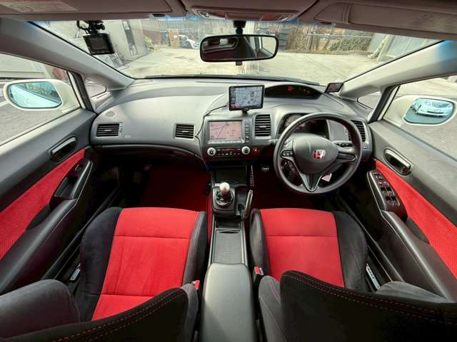 �C�ɂȂ邨�Ԃ�����܂�����E�̓d�b�ԍ����璼�ڂ��X�ɂ��₢���킹���������B�x�����@����ԗ����A��Ԃ܂łȂ�ł������������Ē����܂��B�X�^�b�t�ꓯ���A�����҂����Ă���܂��B