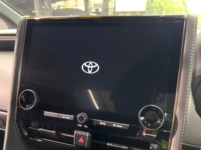 【14インチディスプレイオーディオ】画面内にオーディオ操作はもちろん、空調の調整機能なども盛り込んだ多機能なディスプレイオーディオです!スマートフォン連携はもちろん、車載ナビもお使いいただけます♪