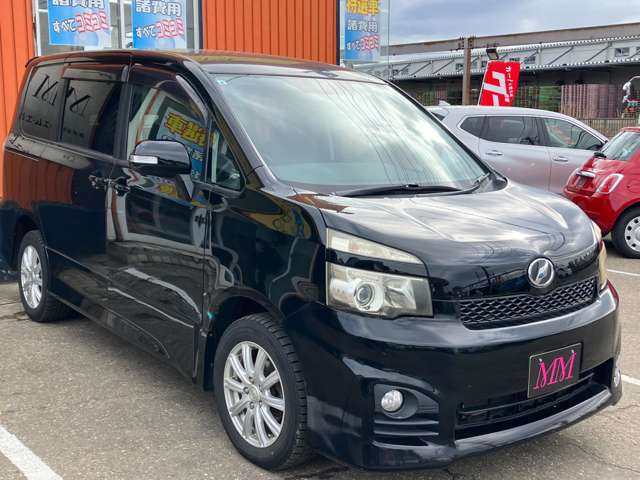 ヴォクシー2.0 ZS 4WD