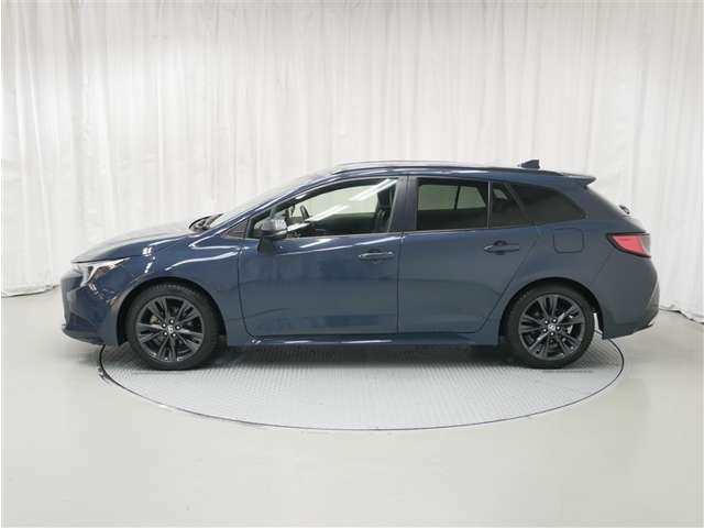 カローラツーリング1.8 ハイブリッド W×B E-Four 4WD