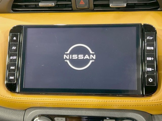 【純正9型ナビ】人気の純正ナビを装備。オーディオ機能も充実しており、Bluetooth接続すればお持ちのスマホやMP3プレイヤーの音楽を再生可能!毎日の運転がさらに楽しくなります!!