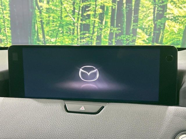 �y12.3�C���`�}�c�_�R�l�N�g�z�ԓ��̕��͋C�Ƀ}�b�`������^�f�B�X�v���C�B�X�}�z�ڑ��ł̃i�r�g�p��Bluetooth�Đ����A�l�X�ȋ@�\���y���߂܂��B�����I�ȃ_�C�������삪�\�ŁA�g��������ǍD�ł��B