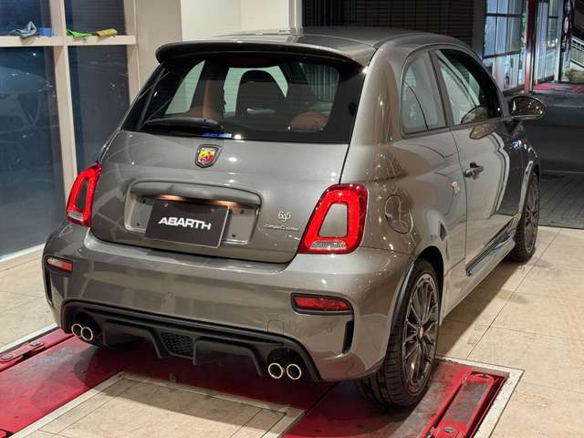 アバルト695ペッレ