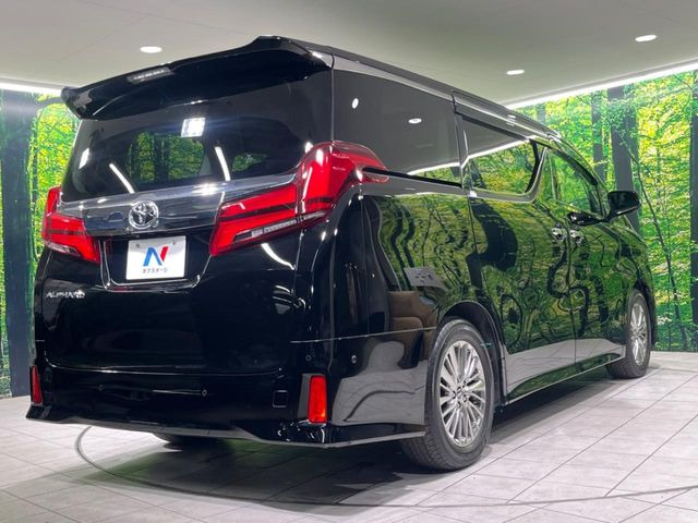 ☆全国のネクステージからお取り寄せが可能※!遠方の店舗に展示してあるクルマが気になる場合も、最寄りの店舗でご覧いただくことが可能です!是非私たちに要望をお聞かせください!※別途費用