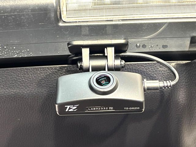 �y�h���C�u���R�[�_�[�z�h���C�u���R�[�_�[����!���s���͂������A������^�]�⎖�̂ɑ��������ہA�f���ŋL�^���A����̃��X�N�ɔ����܂��B���L�^�pSD�J�[�h�͂��q�l�����g�ł��������������K�v������܂��B