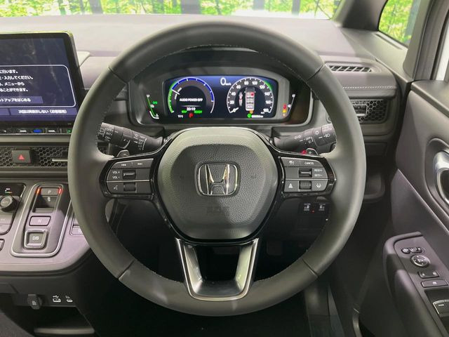 �y�����v�����X�e�A�����O�z�㎿�Ȋv���g�p���邱�ƂŁA��ɂ����������݂ƂĂ��^�]���₷���n���h���ł���