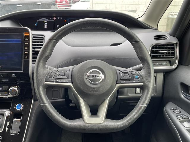 セレナ1.2 e-POWER ハイウェイスターV