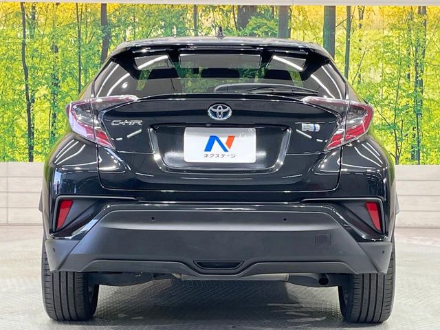 安心の最長10年・走行無制限保証(有償)をご用意。保証内容も充実はもちろん、無料点検&オイル交換や、年中無休の全国・24時間ロードサービスも付帯されておりますのでご安心下さい。