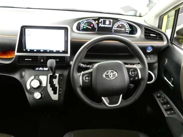 シエンタハイブリッド 1.5 ファンベース G クエロ