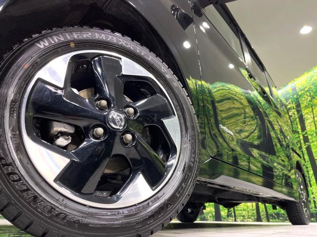 �y����14�C���`�A���~�z�C�[���z�O�ςɃ}�b�`���������A���~�z�C�[���𑕒����Ă���܂��B�e��ЊO�A���~�z�C�[����A�X�^�b�h���X�^�C�����戵�����Ă���܂��B���񂲑��k����������