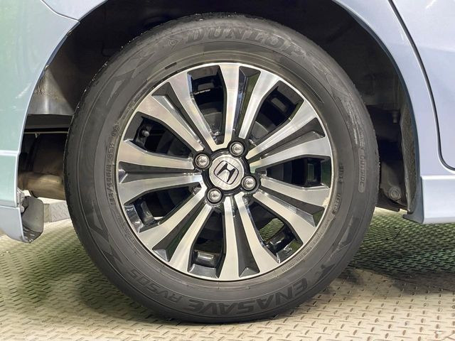 �y����15�C���`�A���~�z�C�[���z�O�ςɃ}�b�`���������A���~�z�C�[���𑕒����Ă���܂��B�e��ЊO�A���~�z�C�[����A�X�^�b�h���X�^�C�����戵�����Ă���܂��B���񂲑��k������