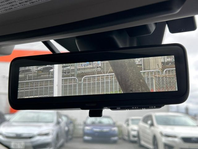 �y�X�}�[�g�����r���[�~���[�z��Ȃ̑傫�ȉו��⓯��҂Ō�����m�F���Â炢���ł����S!�J�������B�e�����ԗ�����̉f�������[���~���[���ɕ\���B�N���A�Ȏ��E�ŏ󋵂̊m�F���\�ł�!