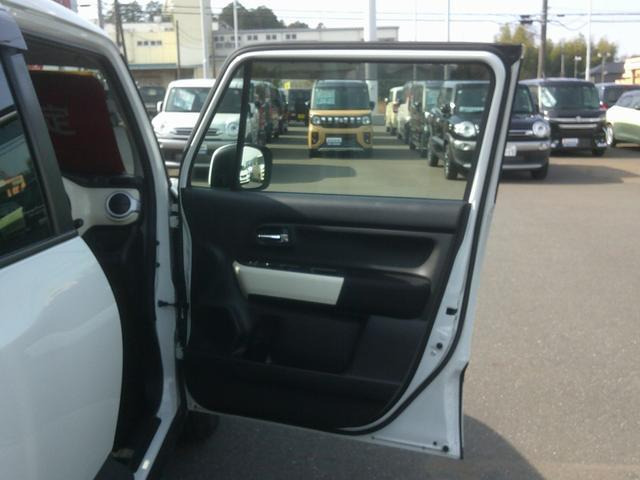 クロスビー1.0 ハイブリッド(HYBRID) MV