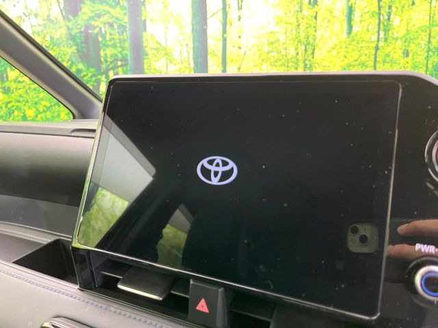 �y10.5�C���` �f�B�X�v���C�I�[�f�B�I�z���ʂ̃f�B�X�v���C��AppleCarPlay��AndroidAuto�����p�\�B�傫�ȉ�ʂŃX�}�z�i�r�A�v���������p���������܂���