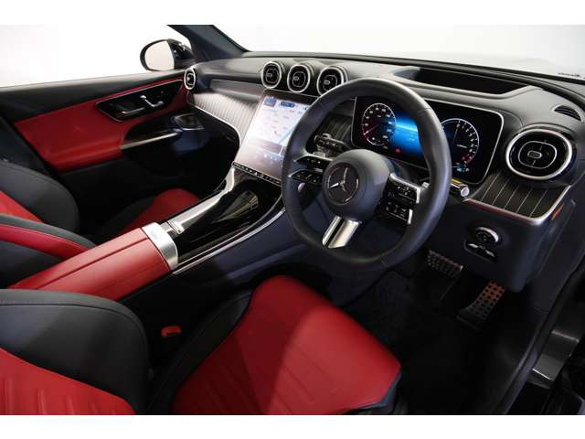 �E�L���J���[:�I�u�V�f�B�A���u���b�N�E�p�m���~�b�N�X���C�f�B���O���[�t�EAMG���U�[�G�N�X�N���[�V�u�p�b�P�[�W -�{�v�V�[�g -�w�b�h�A�b�v�f�B�X�v���C -Burmester3D�T���E���h�T�E���h�V�X�e��